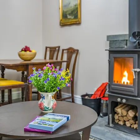 2 Bed In Water Yeat Oc-g31933 بيت للعطل High Nibthwaite